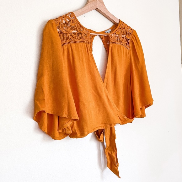 Charlotte Russe Flowy Sleeves Womens Floral Crop Top With Open Back Size M - Picture 5 of 9